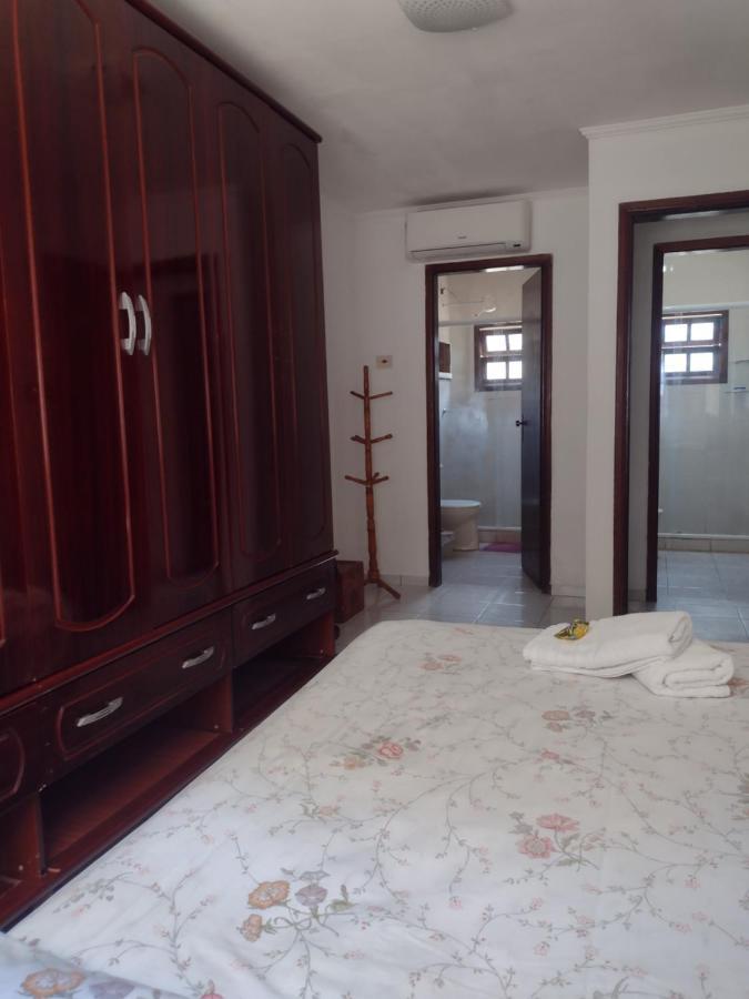 Casa Condominio Fechado- Asturias-グァルジャー エクステリア 写真